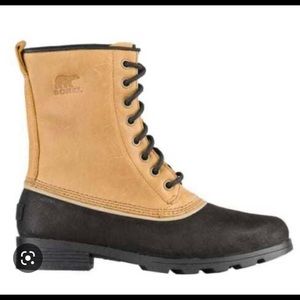 Sorel boots. Barely worn. Size 8